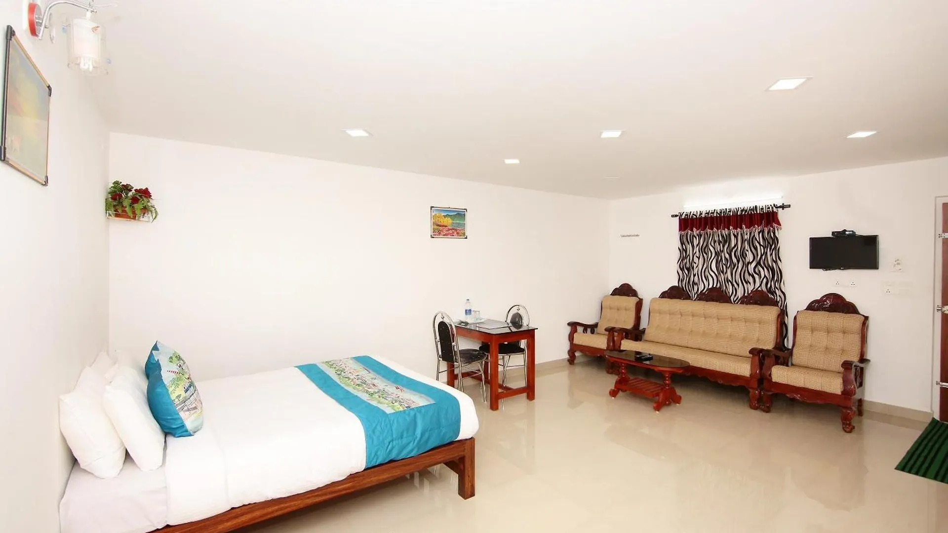 Oyo Flagship Hotel Munnar Kairali