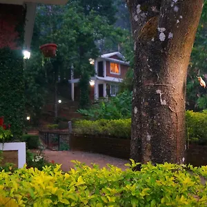 3* Hotel Falling Waters